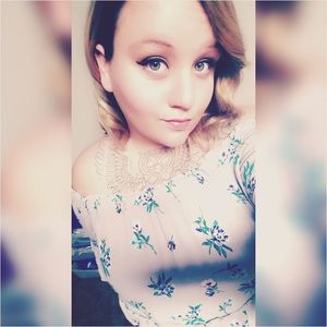 Meet your Posher, Toni